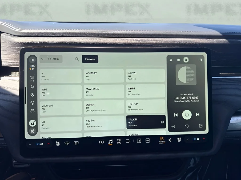 Used 2022 White Rivian Adventure image 15
