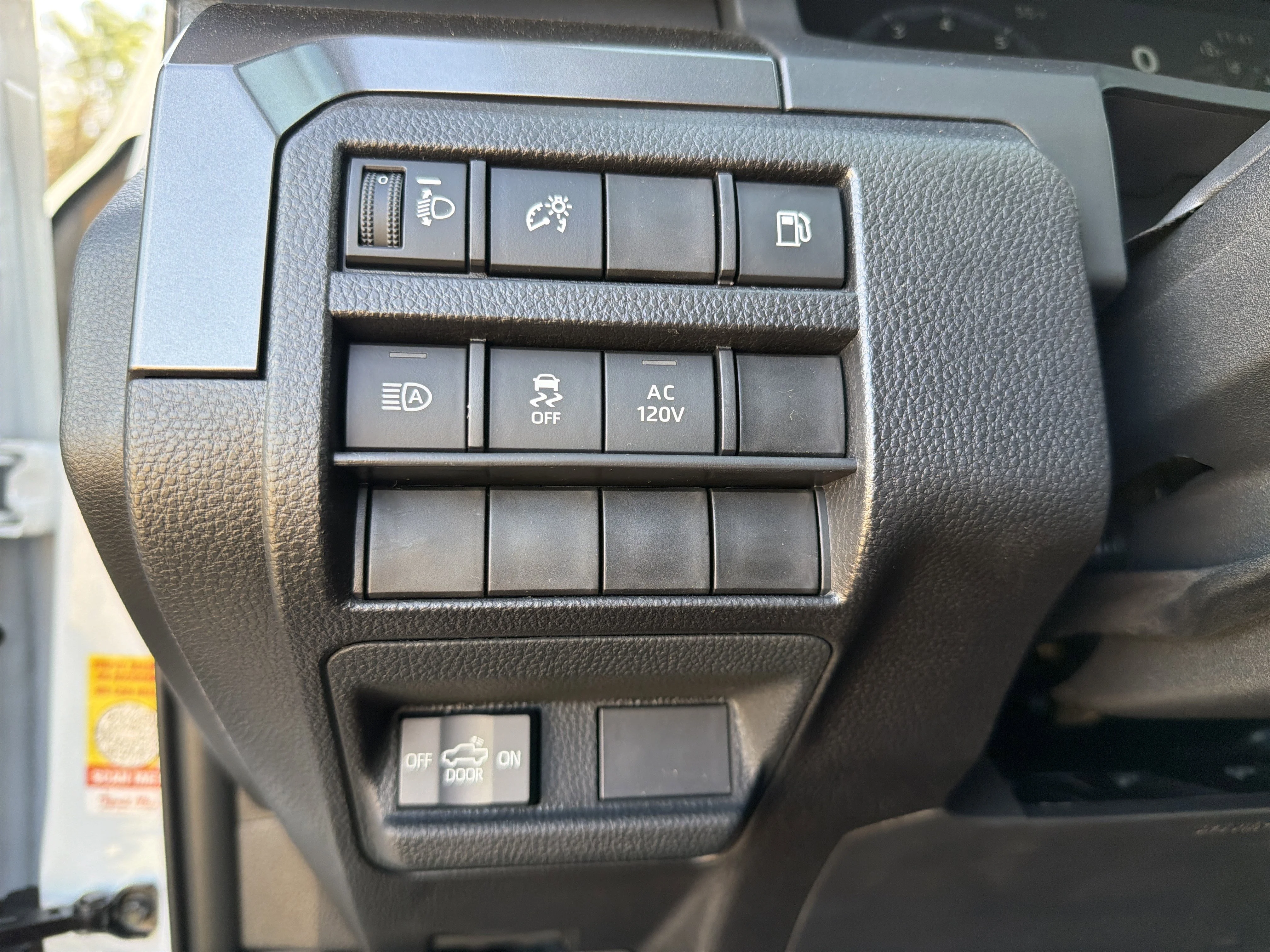 2025 Toyota Tacoma TRD Off Road - Photo 17