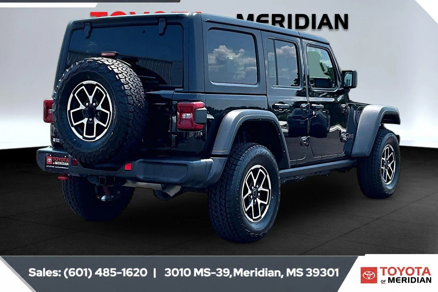 Used 2025 Black Clearcoat Jeep Rubicon image 11