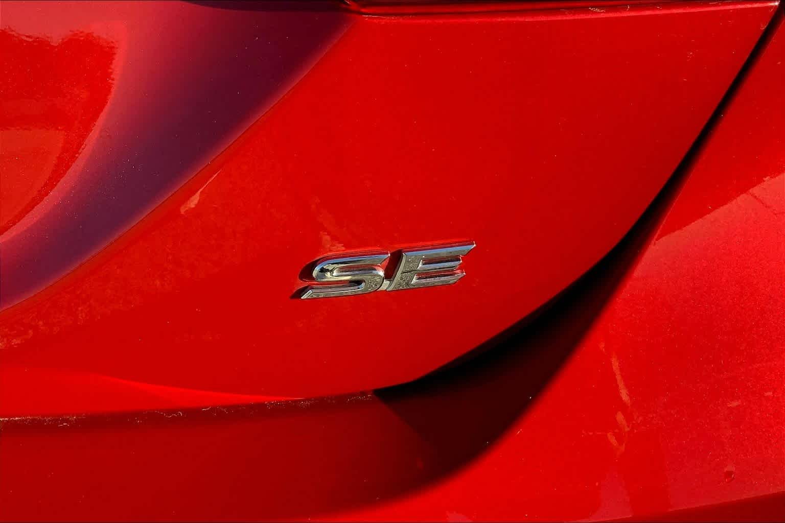 Used 2023 Supersonic Red Toyota SE image 10