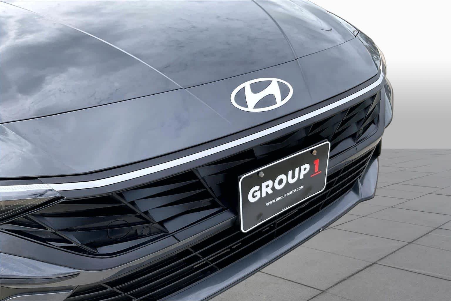 Used 2026 Ecotronic Gray Hyundai SEL Sport image 29