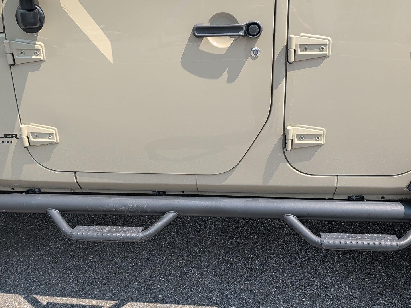 Used 2017 Gobi Clearcoat Jeep Rubicon image 5