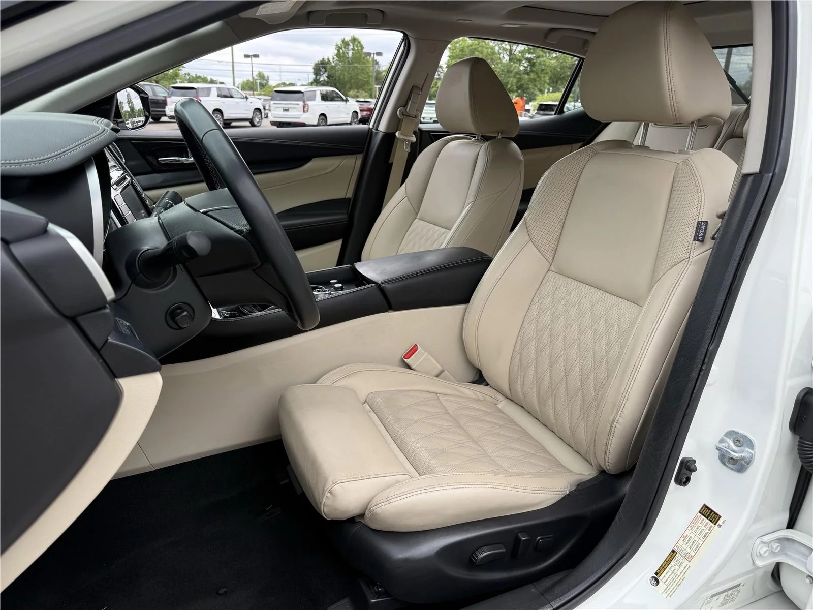 Used 2023 Pearl White Tricoat Nissan Platinum image 16