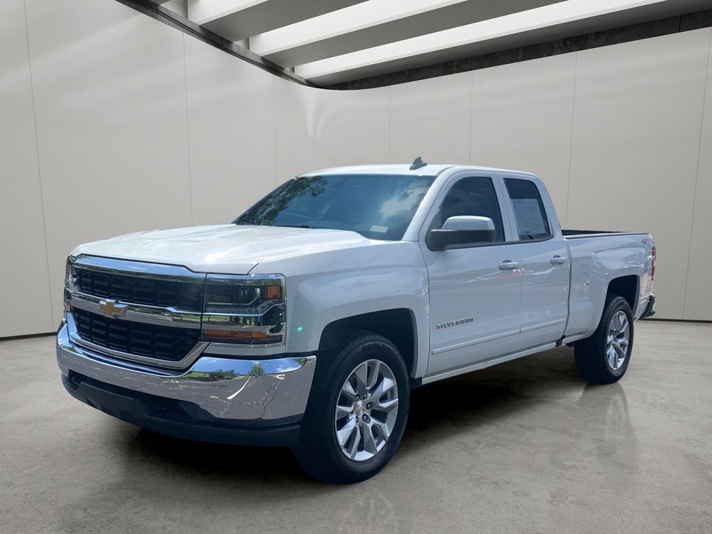 Used 2016 Summit White Chevrolet LT image 1