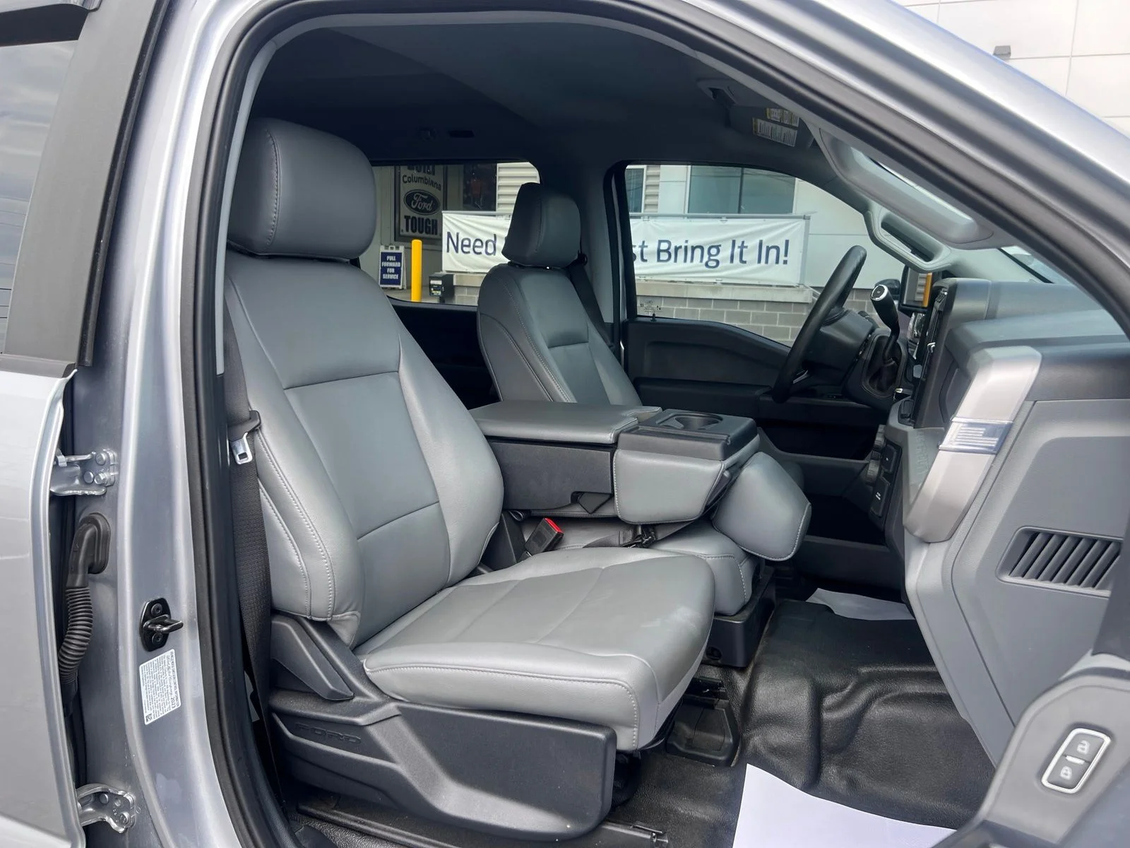 Used 2023 Silver Ford XL image 45