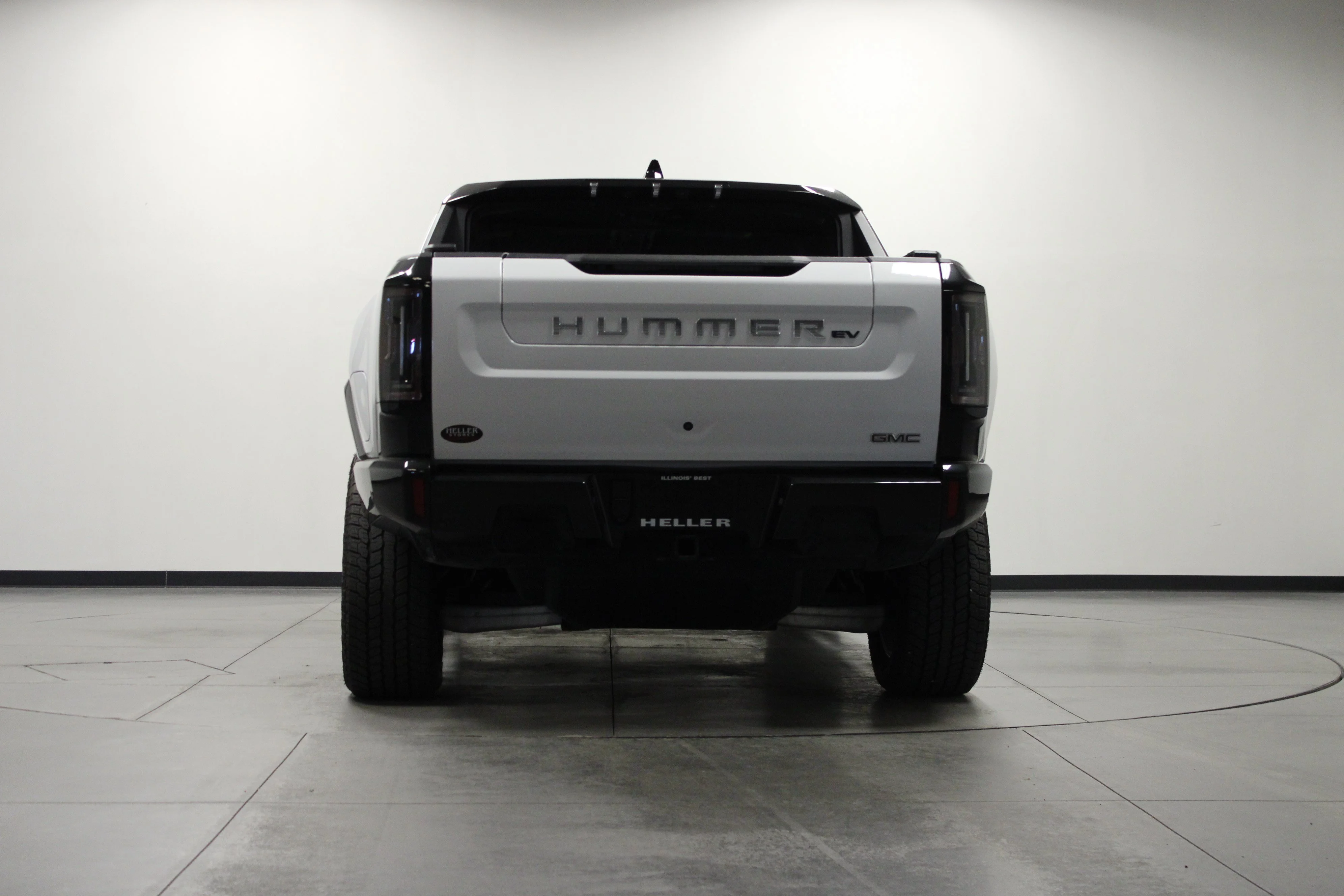 Used 2025 Interstellar White GMC 3X image 5