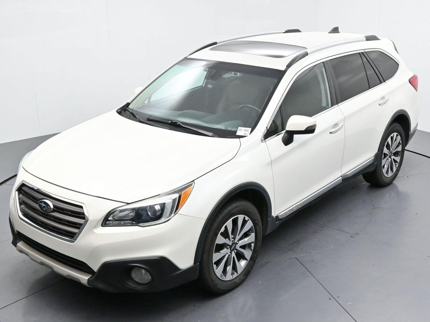 Used 2017 Crystal White Pearl Subaru Touring image 40