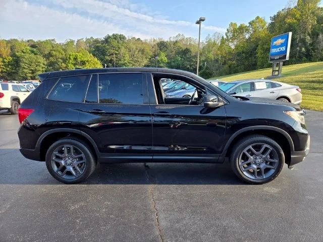 Used 2022 Black Honda EX-L image 9