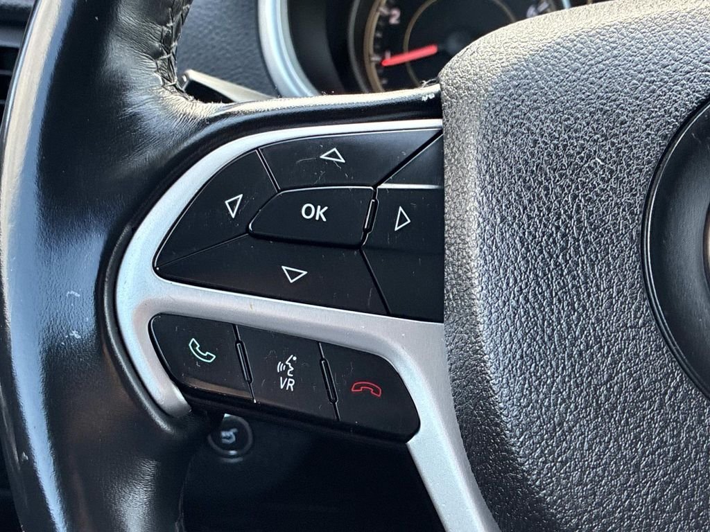 Used 2014 Silver Jeep Latitude image 25