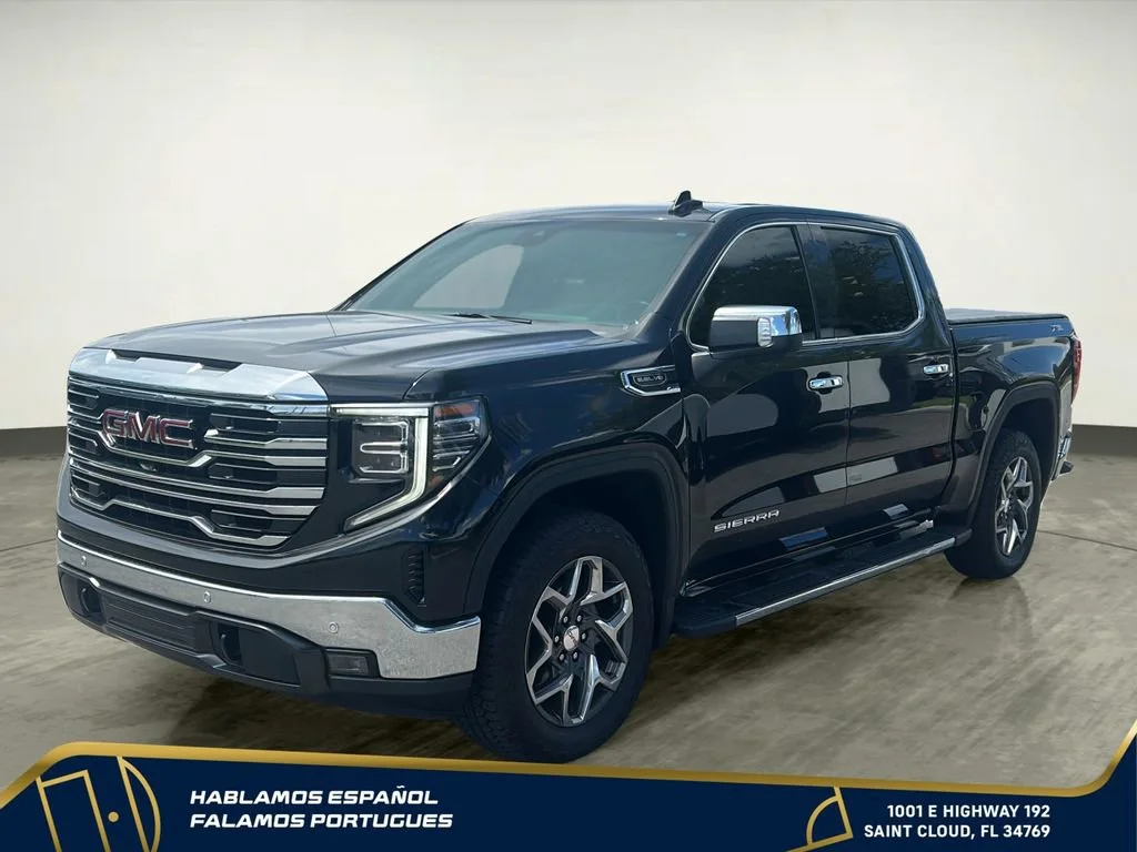 Used 2022 Onyx Black GMC SLT image 2
