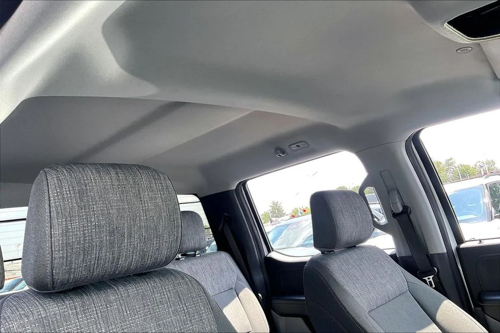 Used 2023 White Ford XLT image 21