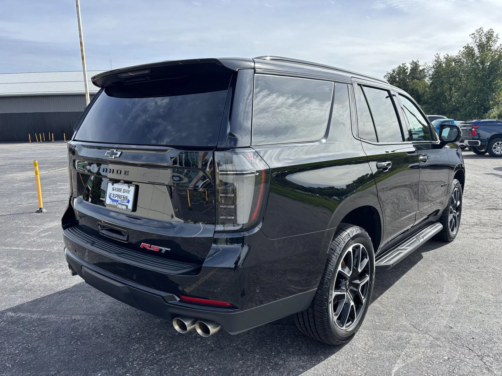 Used 2025 Black Chevrolet RST image 7