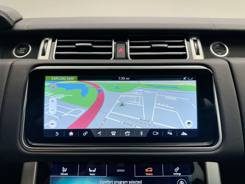 Used 2020  Land Rover HSE image 29