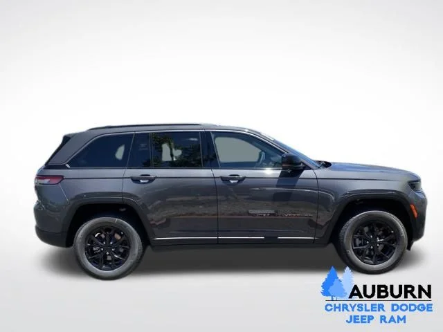 New 2026 Baltic Gray Metallic Clear-Coat Exterior Paint Jeep Laredo image 8