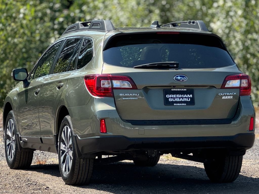 Used 2016 Wilderness Green Metallic Subaru 2.5i image 5