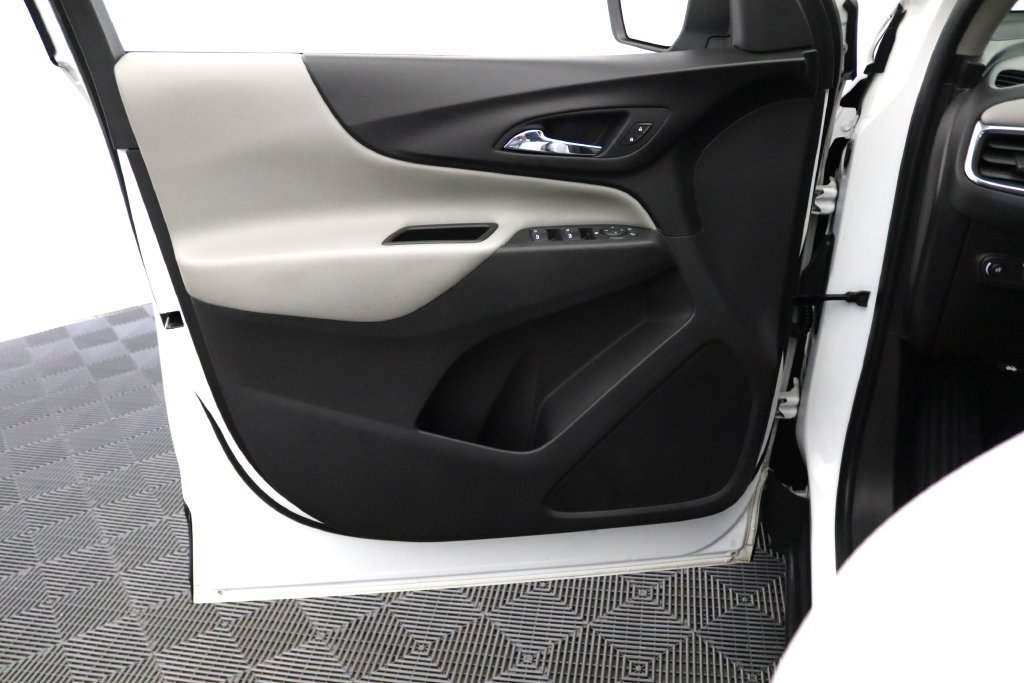 2020 Chevrolet Equinox LS - Photo 15