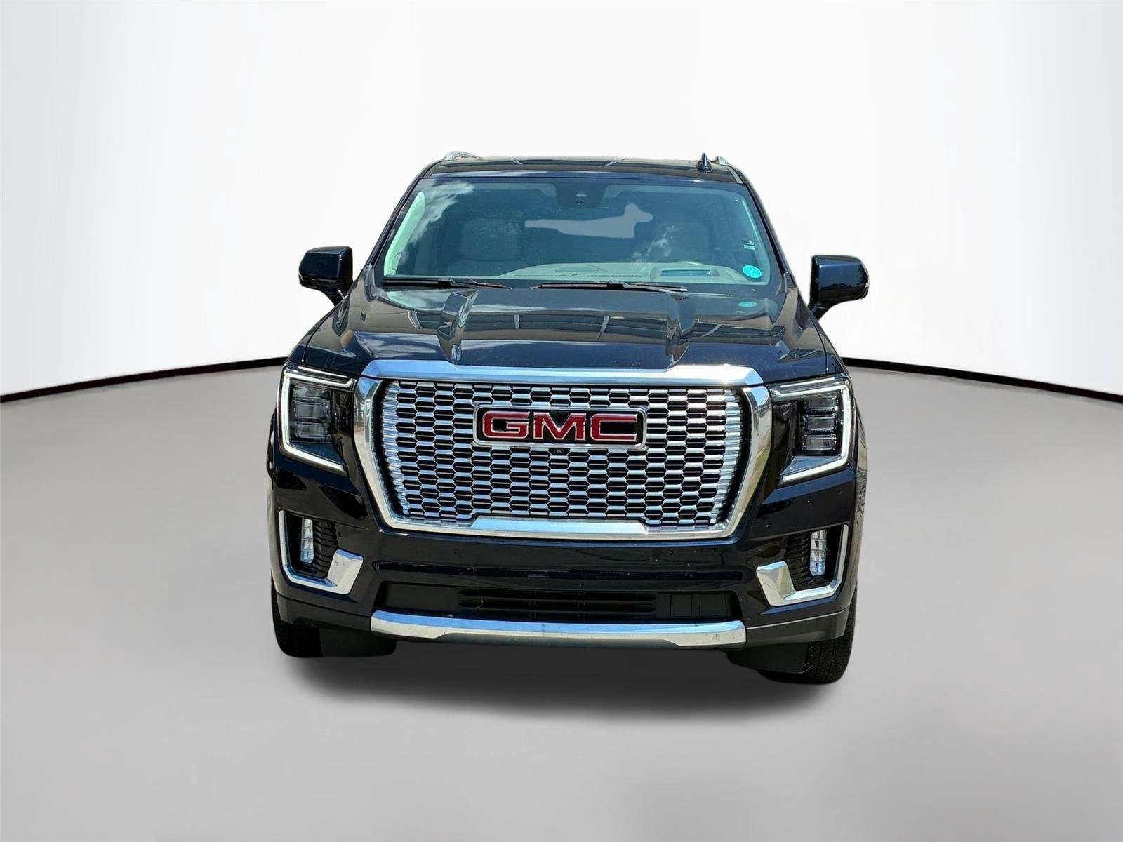 Used 2024 Midnight Blue Metallic GMC Denali image 9