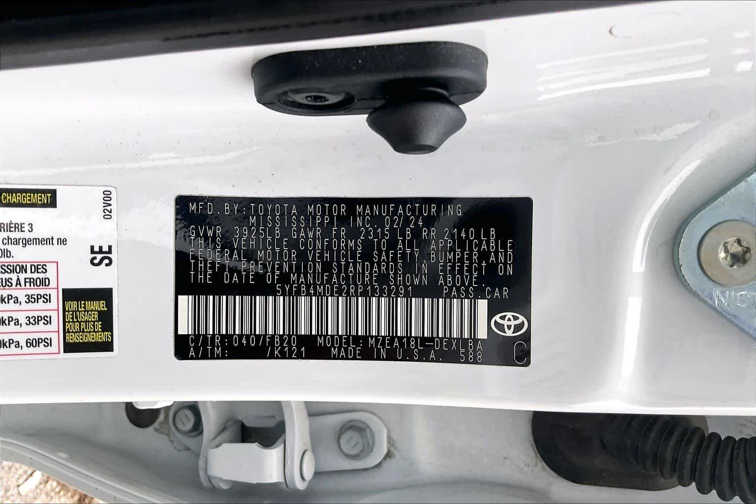 Used 2024 Ice Cap Toyota LE image 34