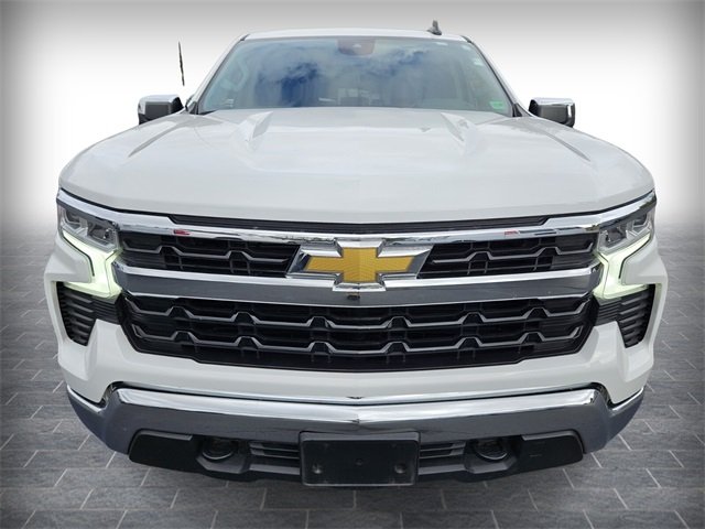 2023 Chevrolet Silverado 1500 LT photo 2