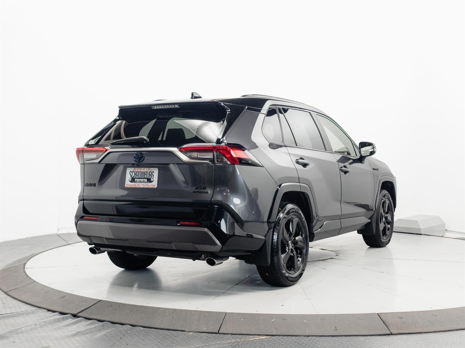 Used 2019 Gray Toyota XSE image 12