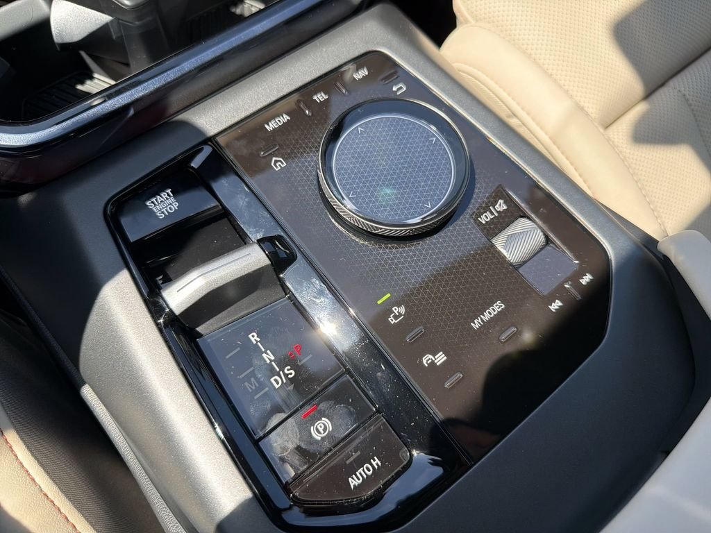 New 2026 Skyscraper Grey Metallic BMW 30 xDrive image 22