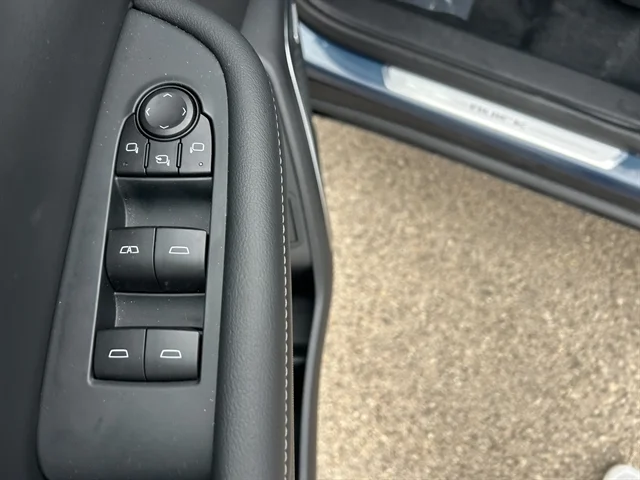 Used 2025 BLUE BUICK Preferred image 23
