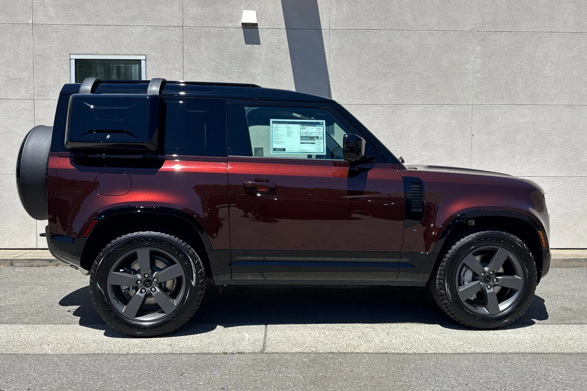 New 2026 Sedona Red Land Rover X-Dynamic SE image 8