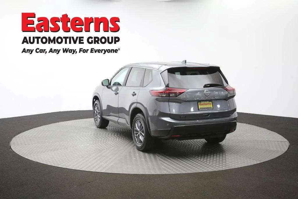 Used 2024 Gray Nissan S image 65