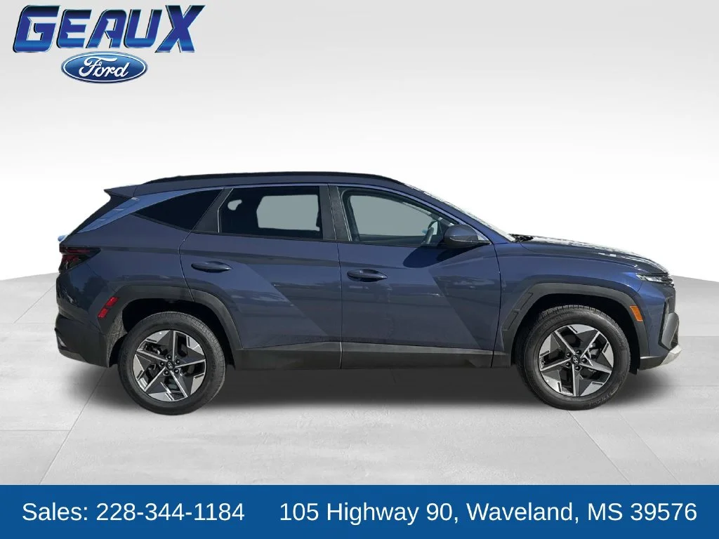 Used 2025 Blue Hyundai SEL image 1