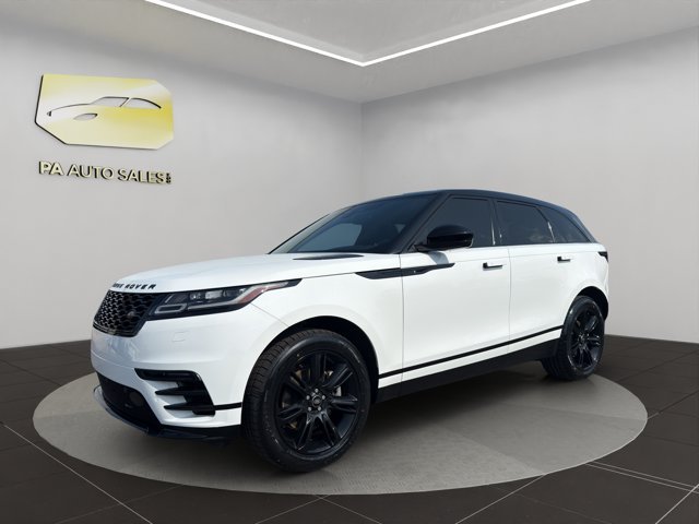Used 2022 White Land Rover R-Dynamic S image 3