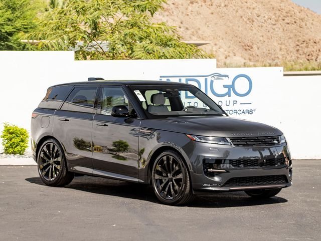 New 2026 Carpathian Grey LAND ROVER Dynamic SE image 4
