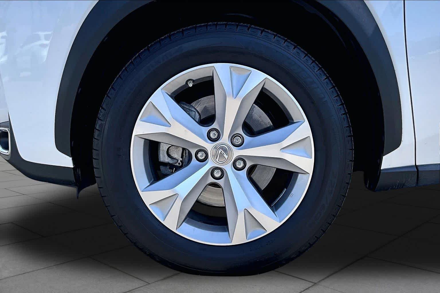 Used 2017 Eminent White Lexus  image 10