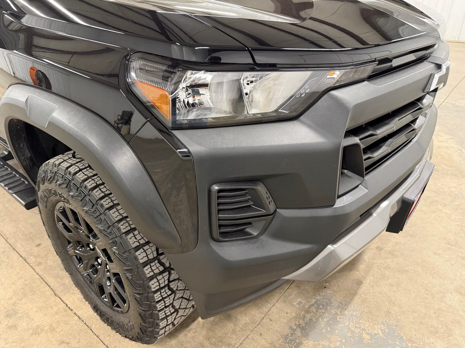 Used 2025 Black Chevrolet Trail Boss image 4