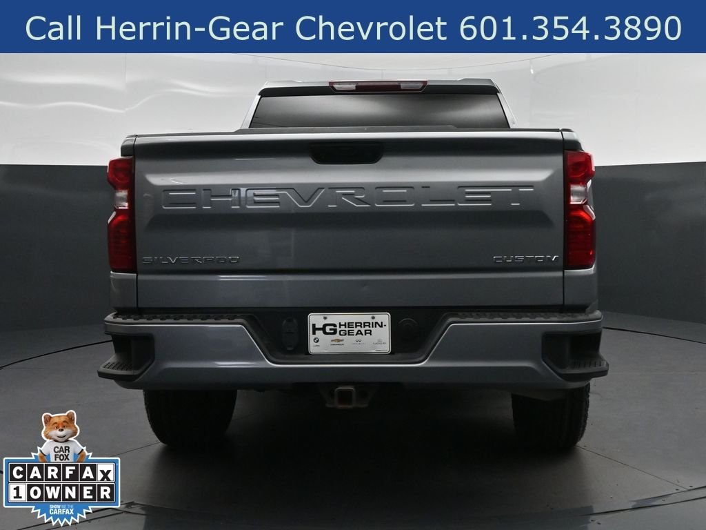 Used 2023 Gray Chevrolet Custom image 6