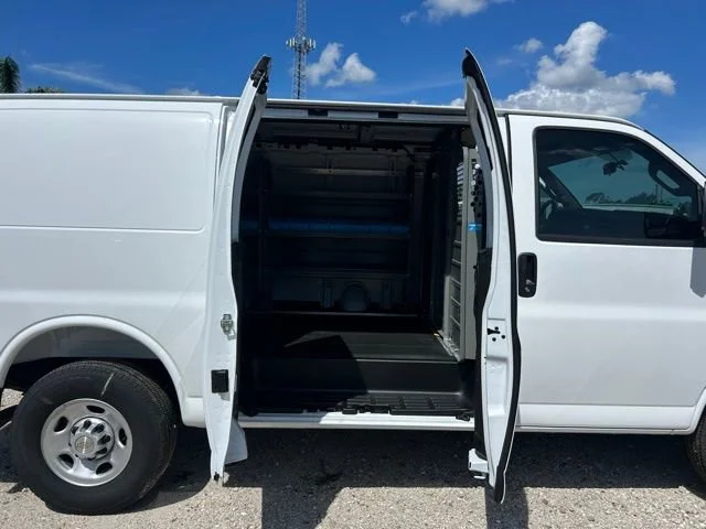 2025 Chevrolet Express Cargo Work Van - Photo 8