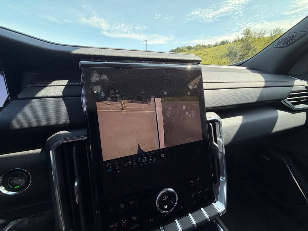Used 2026 Summit White GMC Elevation image 29