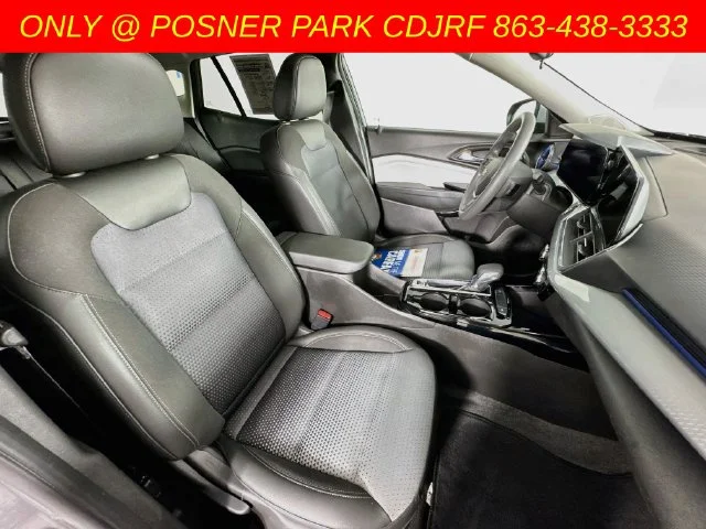 Used 2025 Gray Chevrolet LT image 25