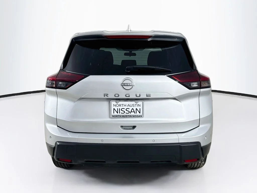 Used 2025 Silver Nissan SV image 6