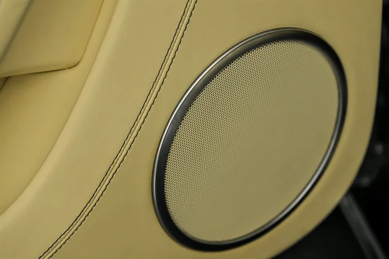 Used 2012 Blue Crystal Metallic Bentley GT image 15