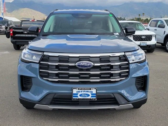 Used 2026 Vapor Blue Ford Active image 5