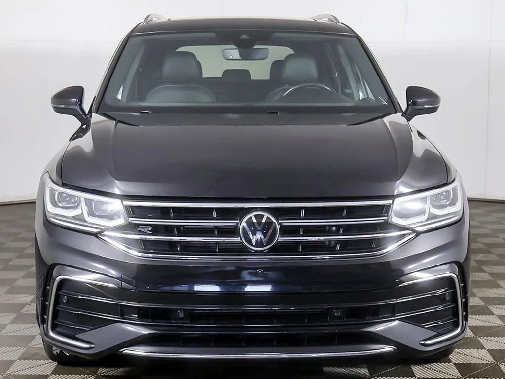 Used 2023 Black Volkswagen 2.0T SEL R-Line image 13