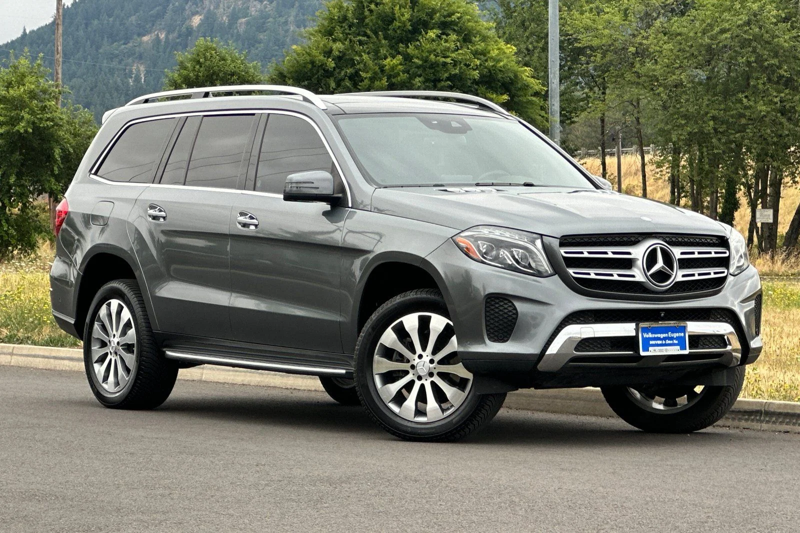 Used 2017  Mercedes-Benz GLS 450 image 1