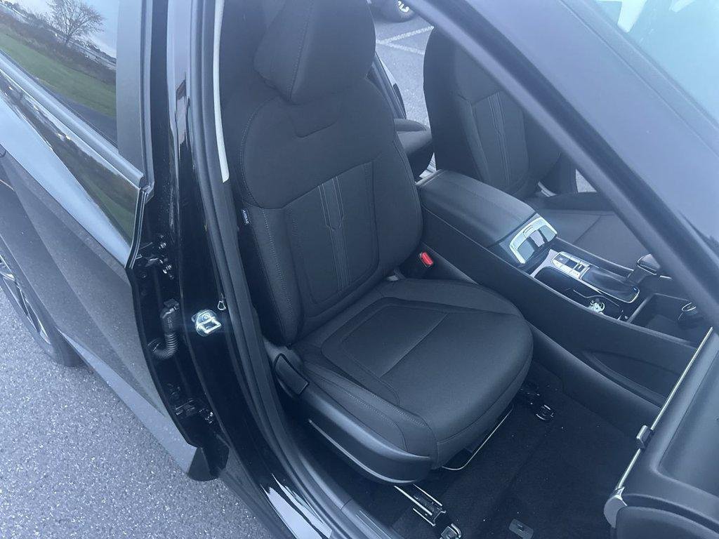 New 2026 Black Hyundai SEL Plus AWD image 30