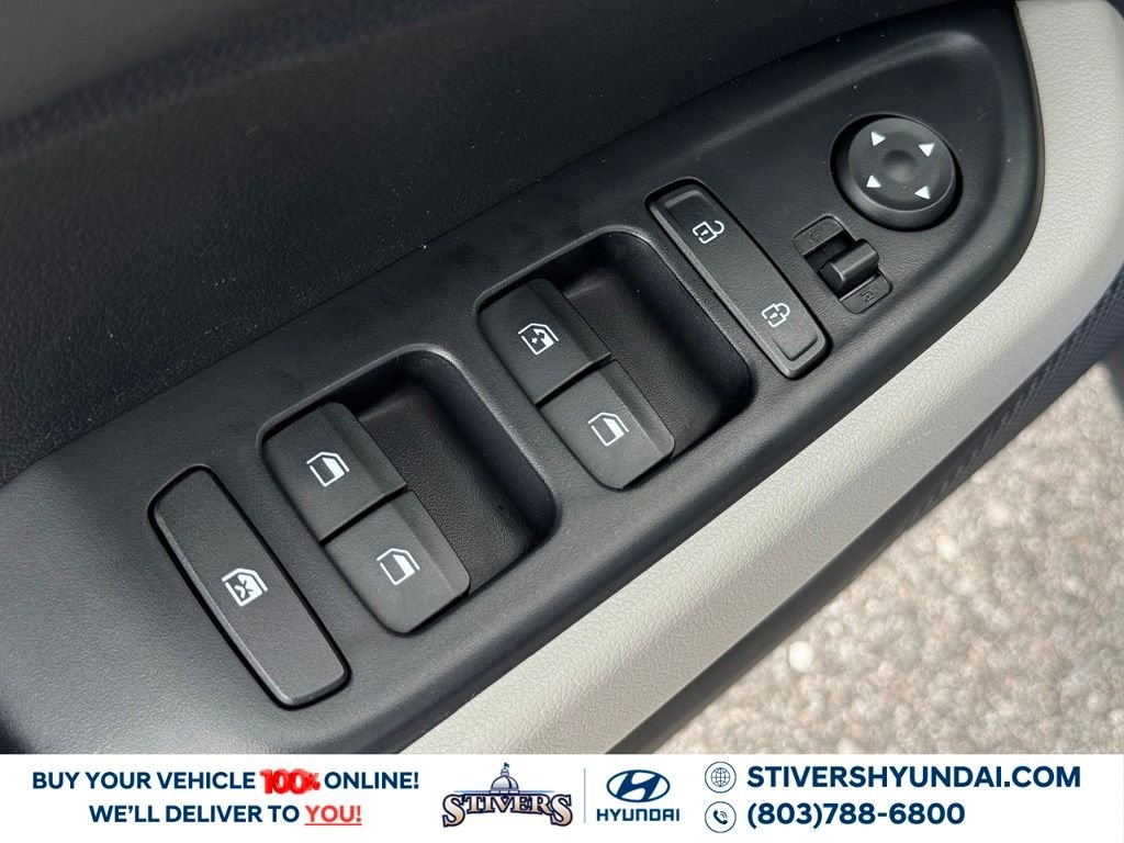 2024 Hyundai Venue SEL - Photo 27