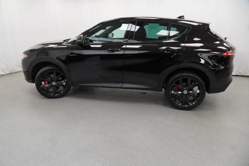 Used 2024  Dodge GT image 7