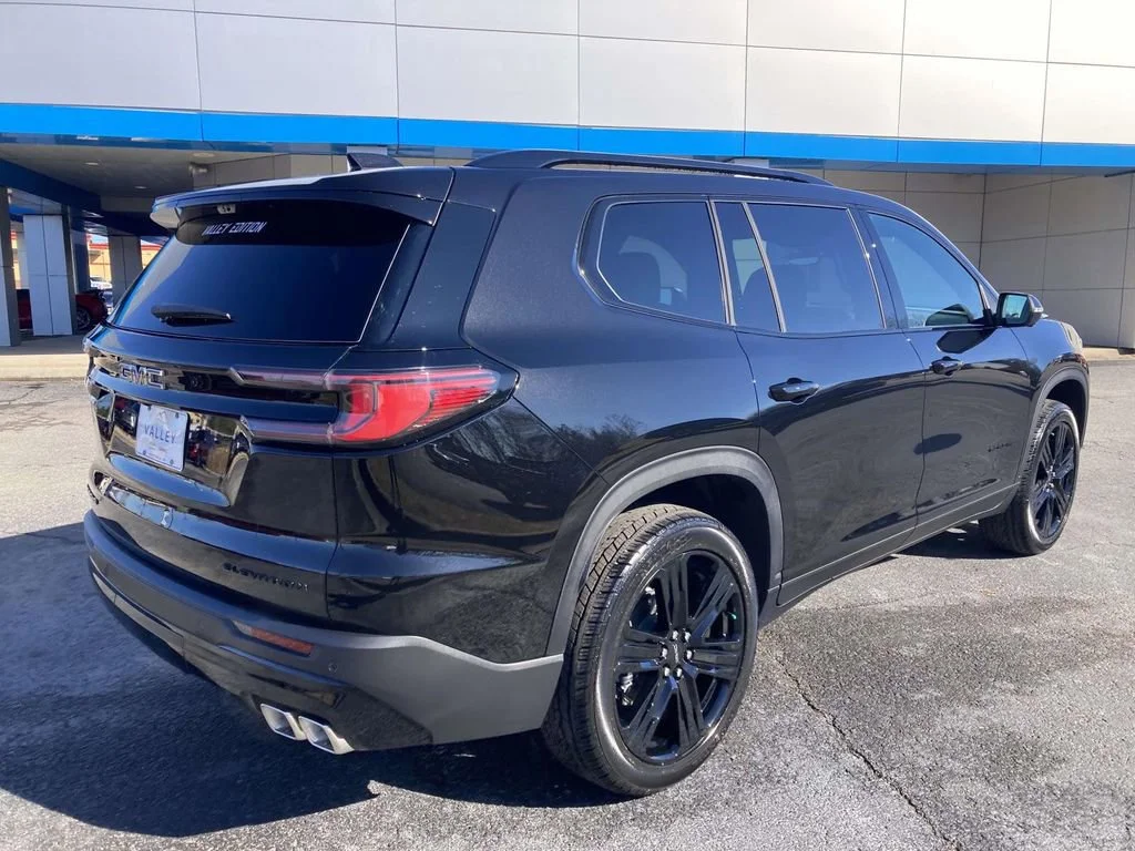 New 2026 Ebony Twilight Metallic GMC Elevation image 4
