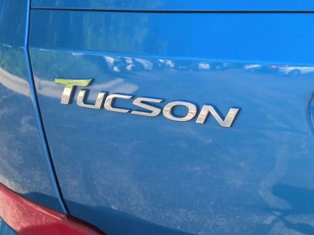 Used 2018 Blue Hyundai Limited image 29