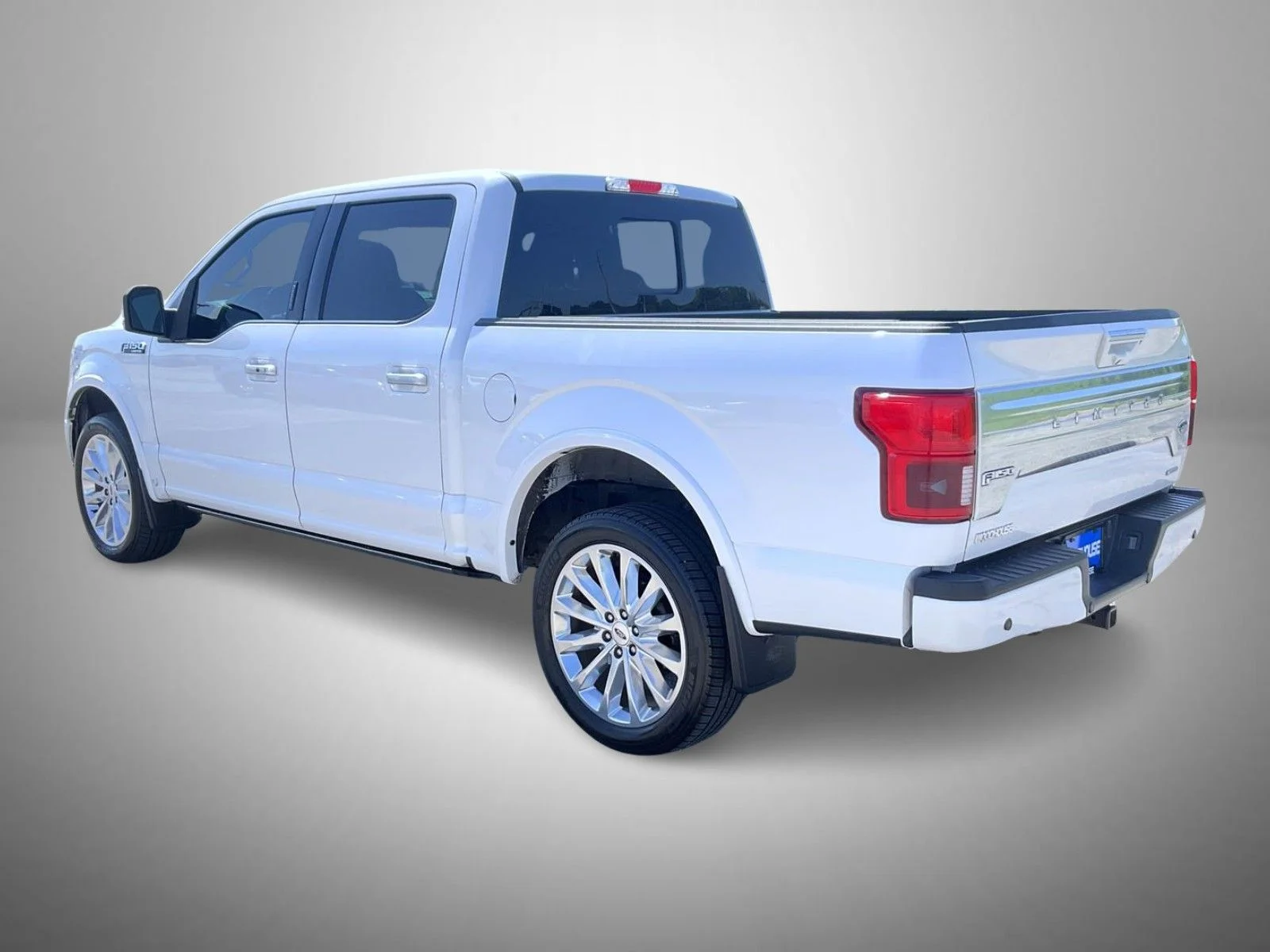 Used 2018 White Ford Limited image 7