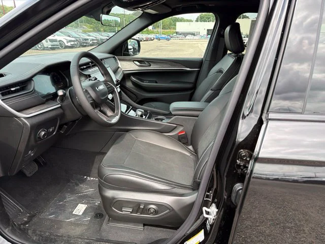 New 2026 Black Jeep Altitude image 13