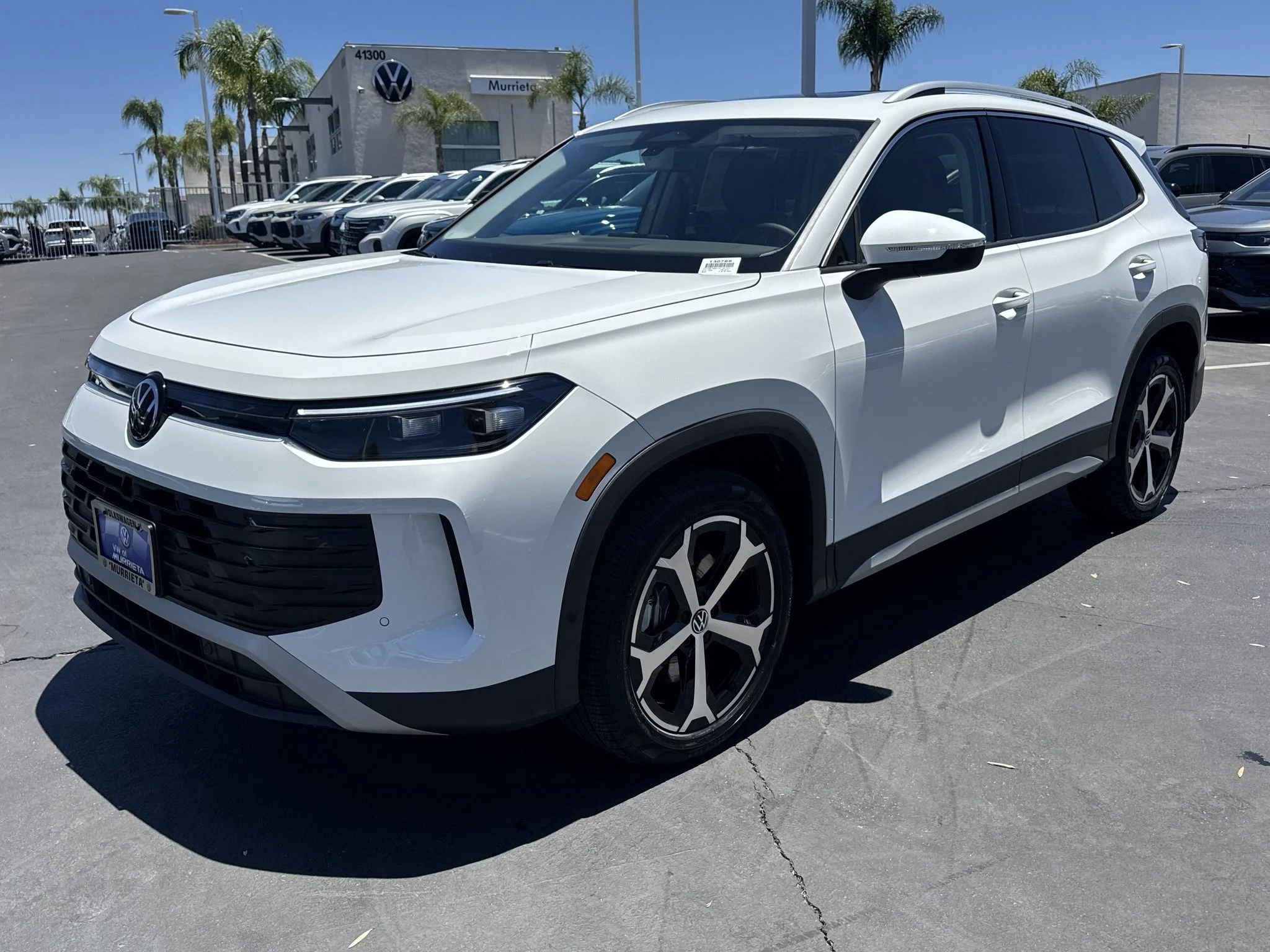 New 2026 Pure White Volkswagen SE image 3